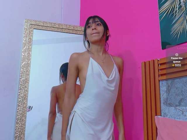 littleeemiily live cam on BongaCams