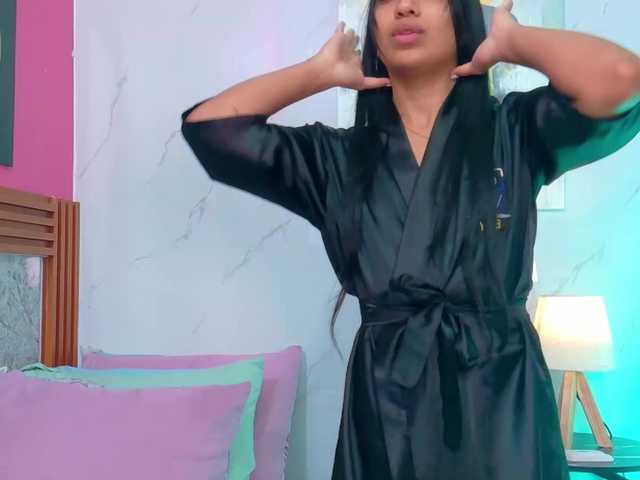 littleeemiily live cam on BongaCams
