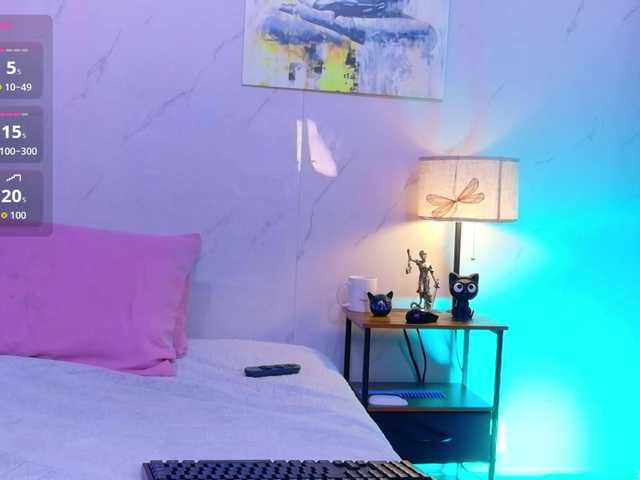littleeemiily live cam on BongaCams