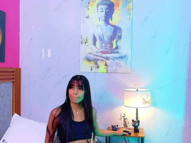 littleeemiily live cam on BongaCams