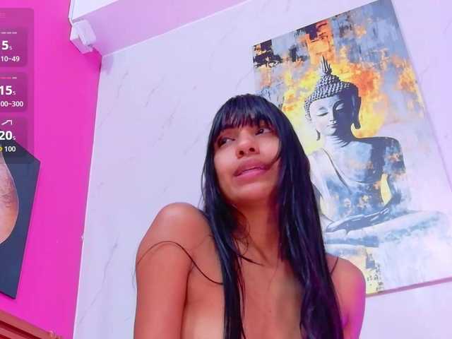 littleeemiily live webcam show