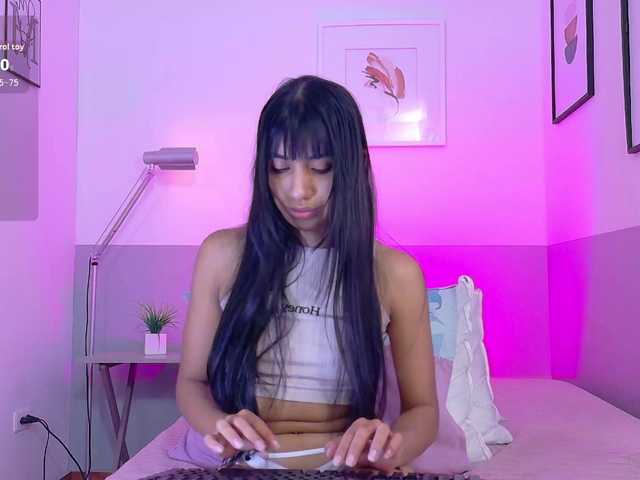 littleeemiily live cam on BongaCams