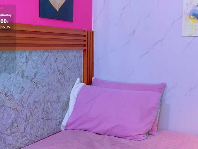littleeemiily live cam on BongaCams
