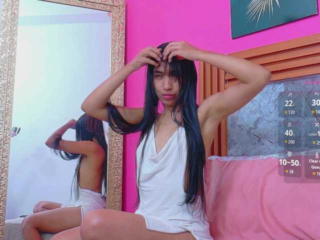 littleeemiily live cam on BongaCams