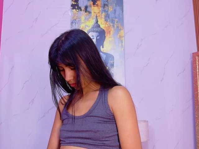 littleeemiily live cam on BongaCams