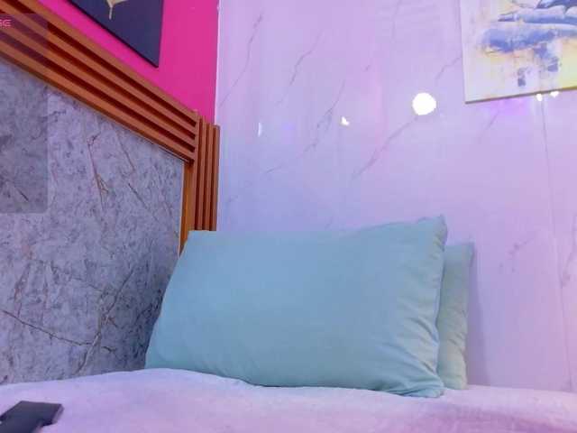littleeemiily live cam on BongaCams