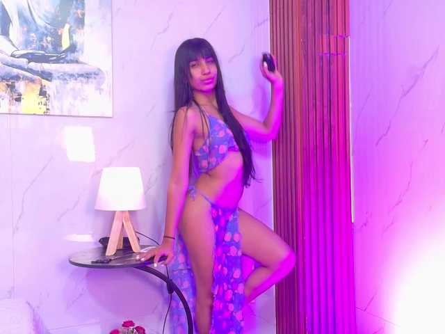 littleeemiily live cam on BongaCams