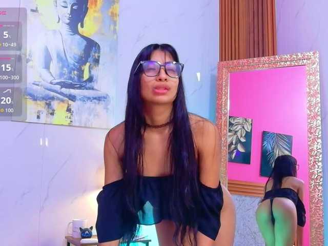 littleeemiily live cam on BongaCams