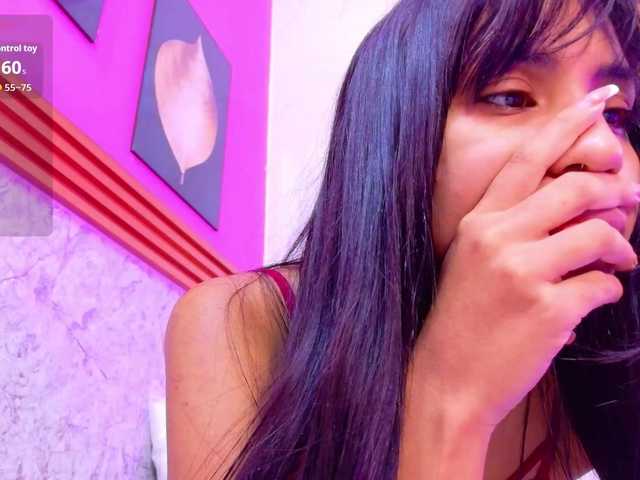 littleeemiily live cam on BongaCams