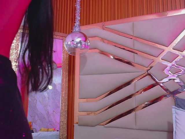littleeemiily live cam on BongaCams