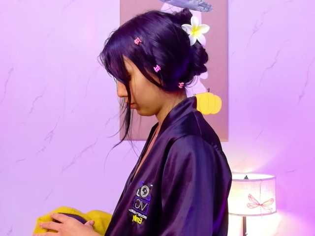 littleeemiily live cam on BongaCams