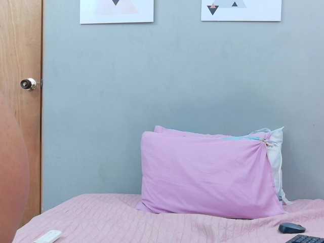 littleeemiily live cam on BongaCams