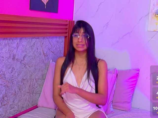 littleeemiily live cam on BongaCams