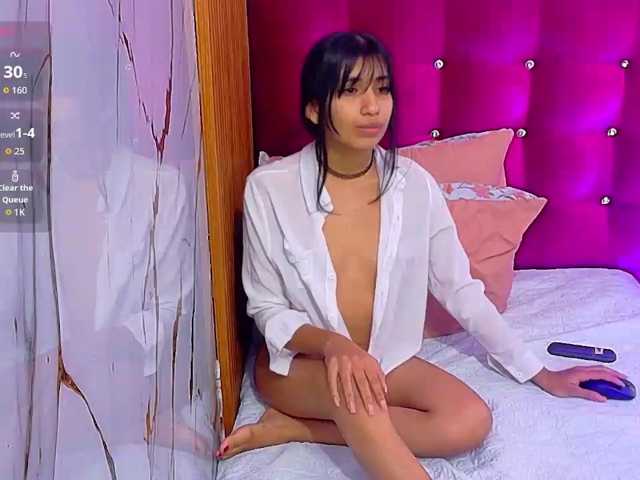 littleeemiily live cam on BongaCams