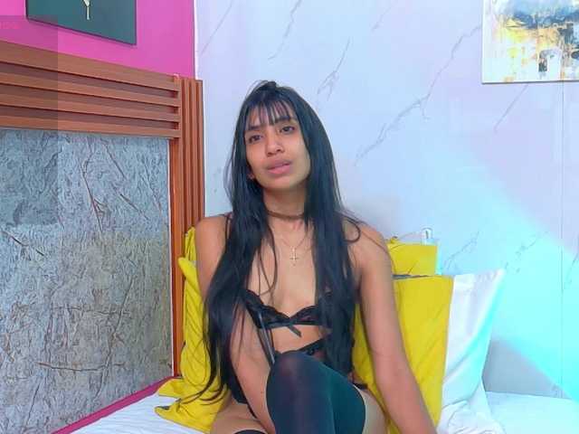 littleeemiily live cam on BongaCams