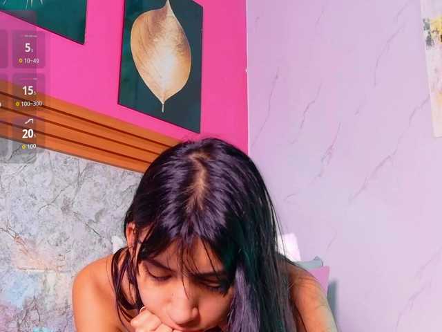 littleeemiily live cam on BongaCams