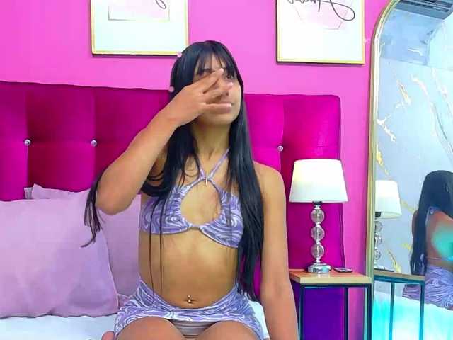 littleeemiily live cam on BongaCams