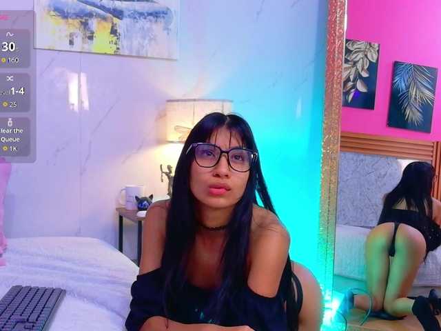 littleeemiily live cam on BongaCams