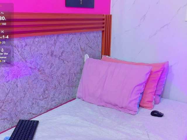 littleeemiily live cam on BongaCams