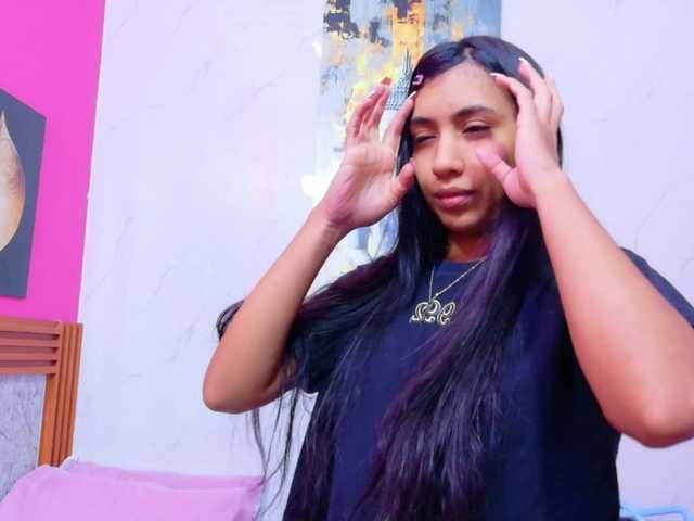 littleeemiily live cam on BongaCams