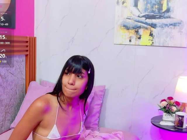 littleeemiily live cam on BongaCams