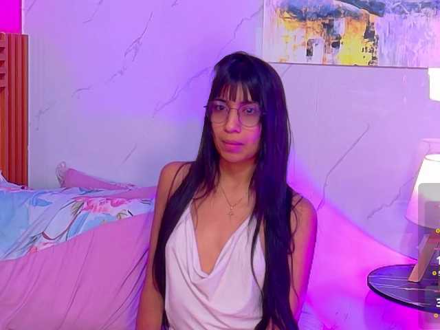 littleeemiily live cam on BongaCams