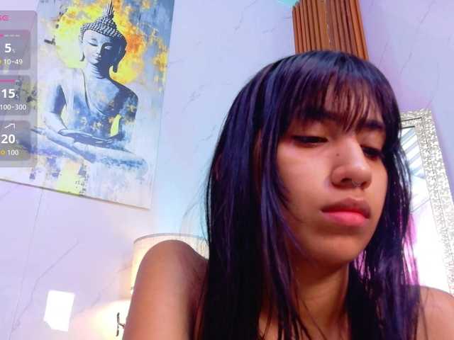 littleeemiily live cam on BongaCams