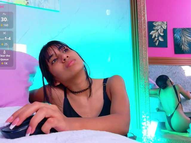 littleeemiily live cam on BongaCams