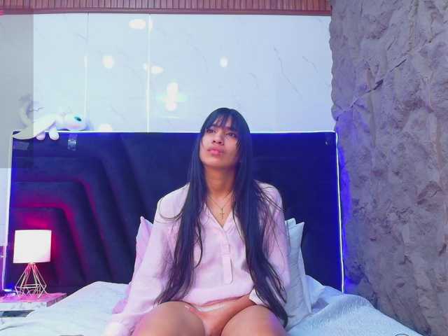 littleeemiily live cam on BongaCams