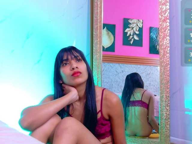 littleeemiily live cam on BongaCams