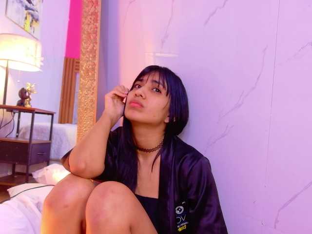littleeemiily live cam on BongaCams