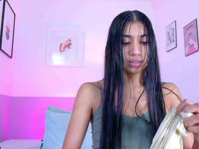 littleeemiily webcam