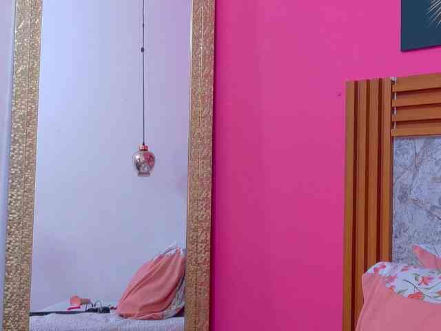 littleeemiily webcam