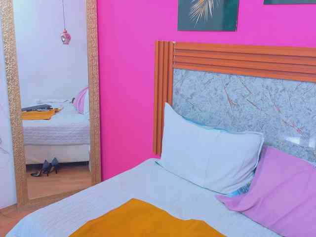 littleeemiily webcam