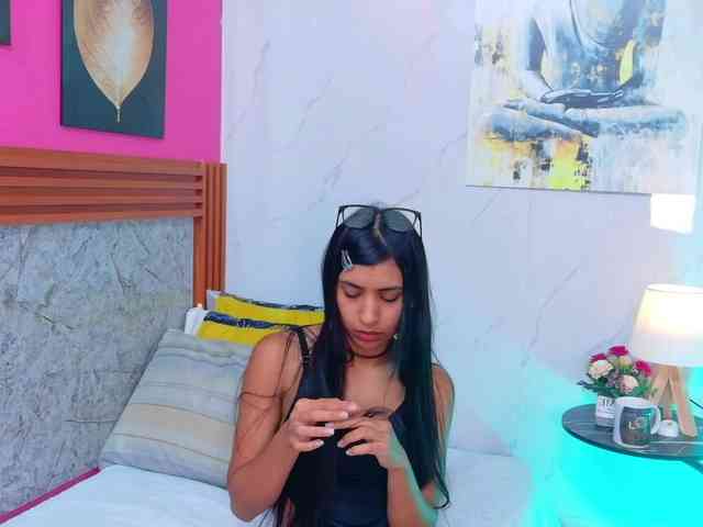 littleeemiily webcam