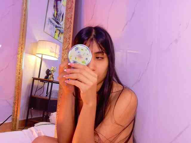 littleeemiily webcam