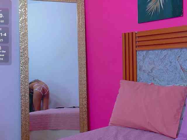 littleeemiily webcam