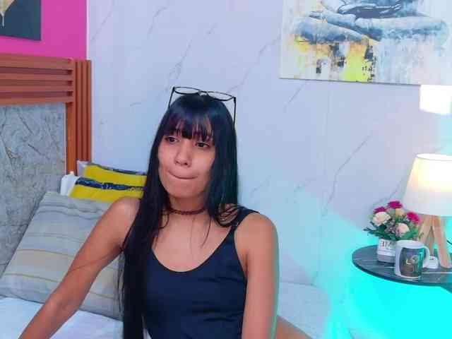 littleeemiily webcam