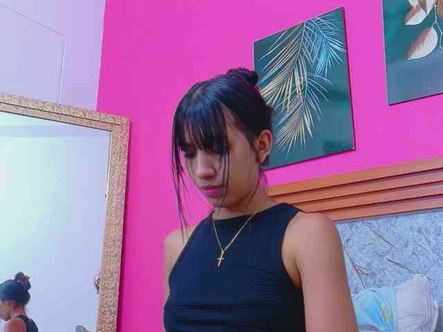 littleeemiily webcam
