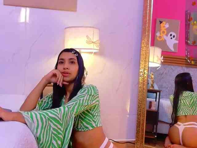 littleeemiily webcam