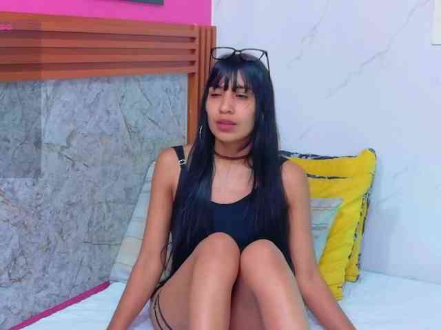 littleeemiily webcam