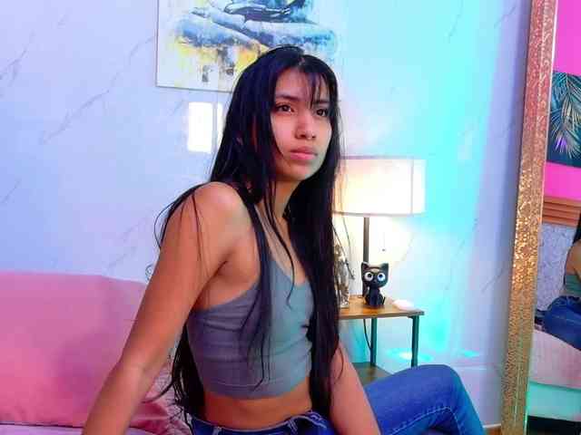littleeemiily webcam