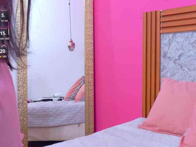 littleeemiily webcam