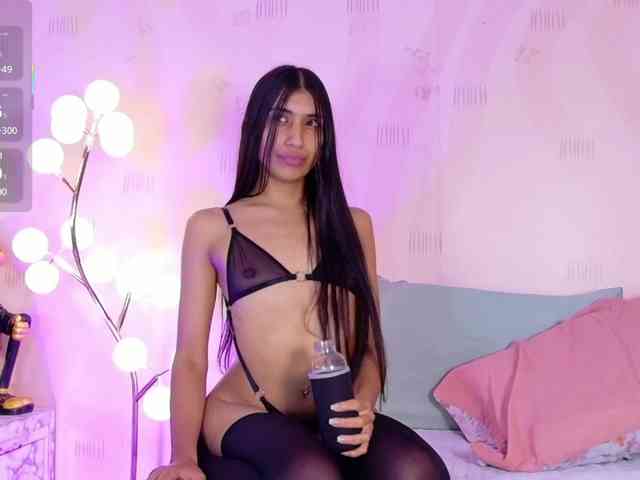 littleeemiily webcam