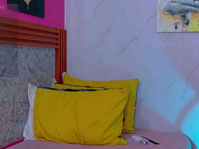littleeemiily webcam