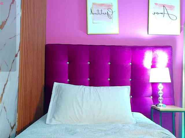 littleeemiily webcam