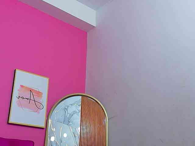 littleeemiily webcam