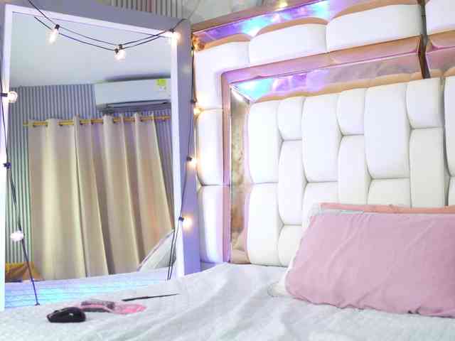 littleeemiily webcam