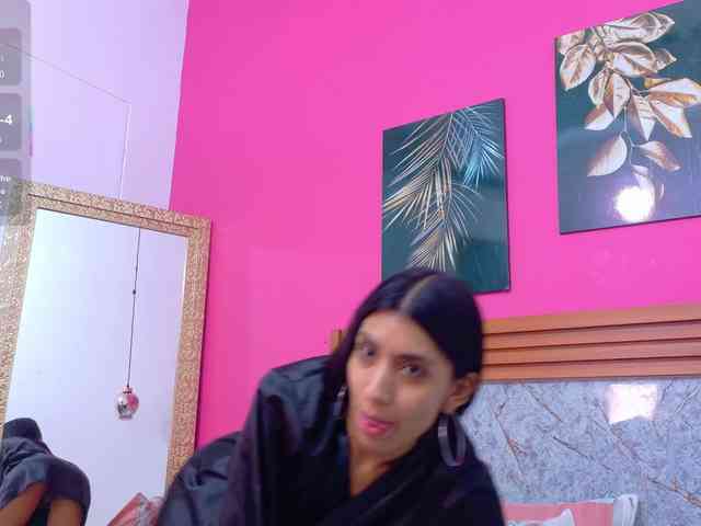 Model: littleeemiily