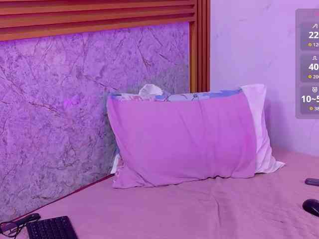 littleeemiily webcam